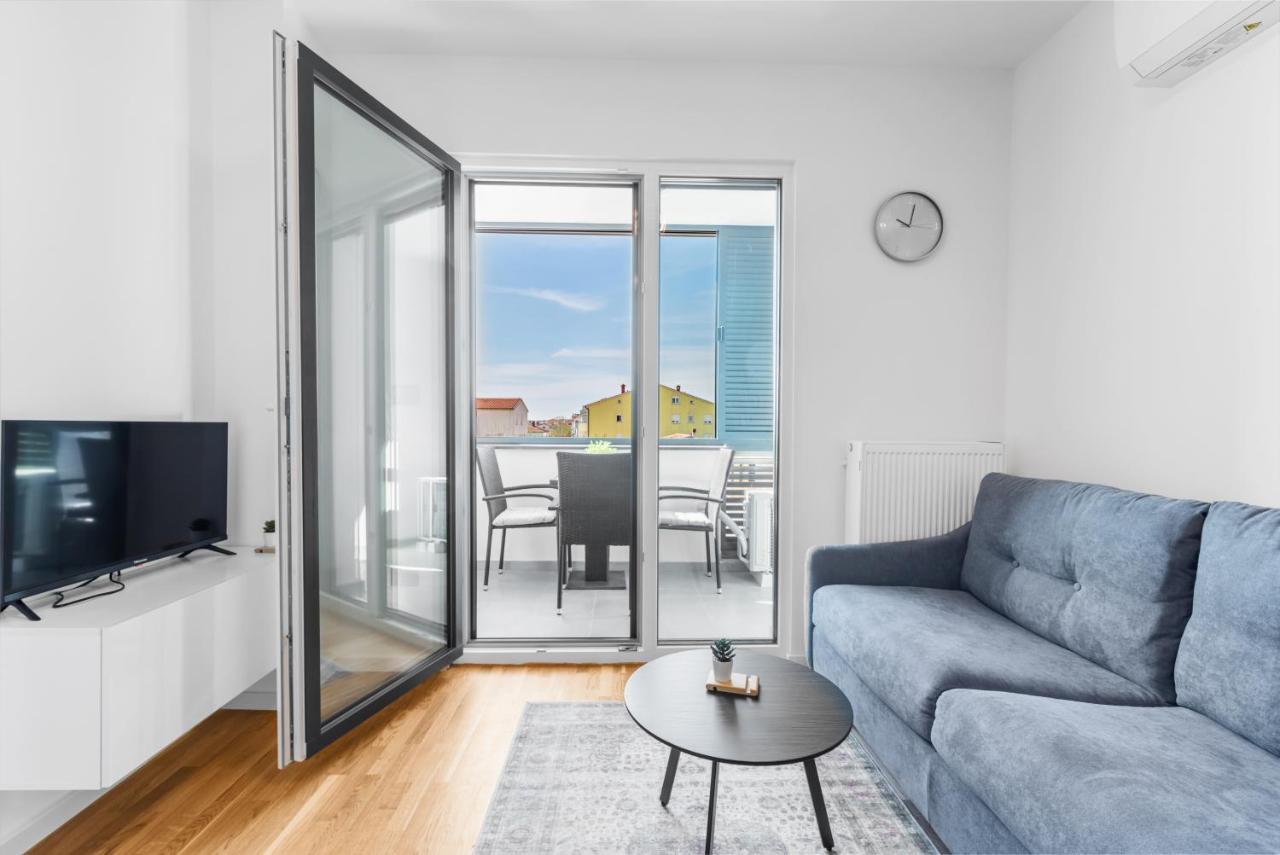 Anni Apartma Pula